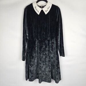 DISNEYLoungefly Stitch Shoppe Womens Dress Small  VILLAINS VELVET EMBOSSED PRINT